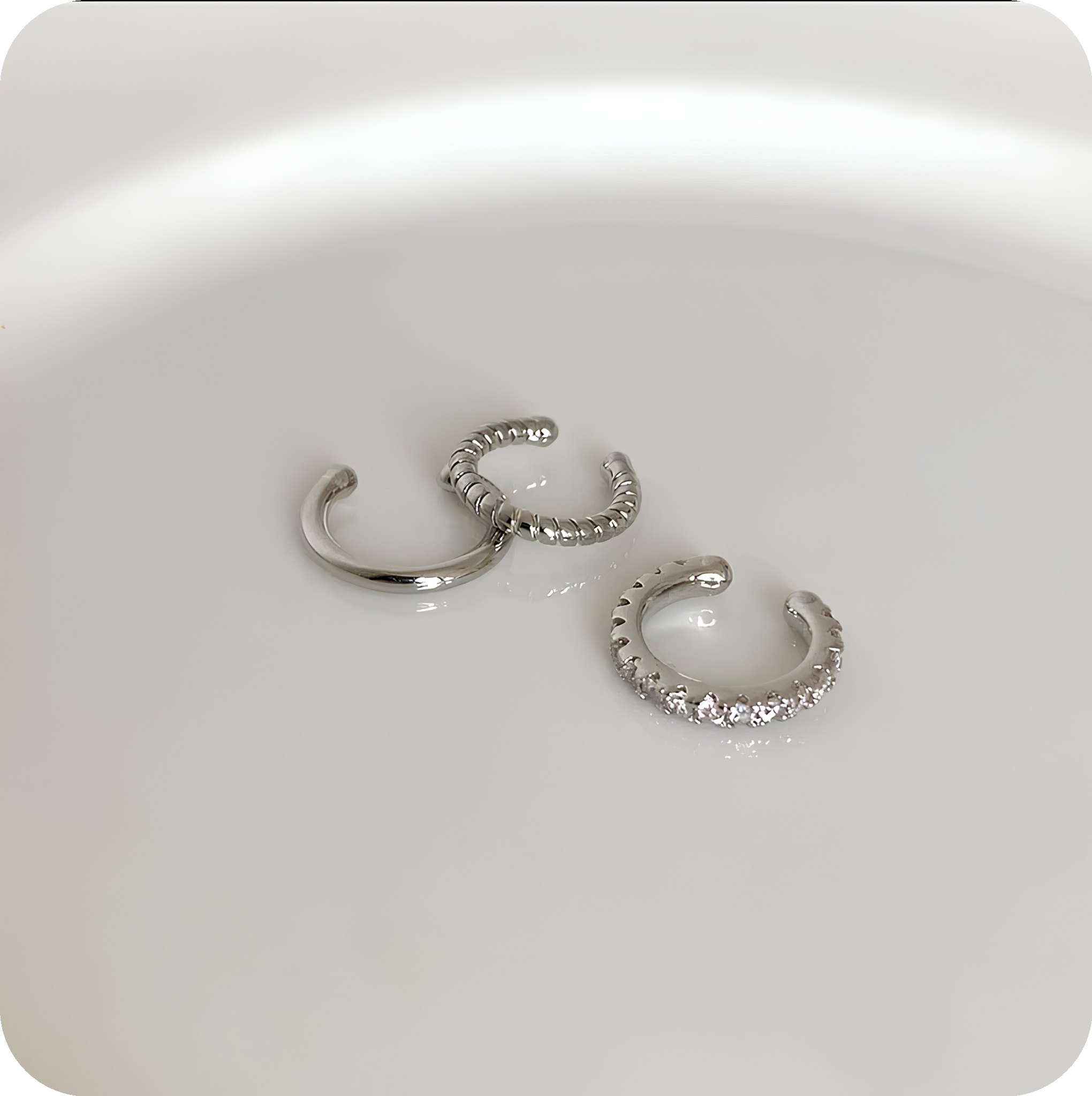 Ear Cuff Prateado Minimalista